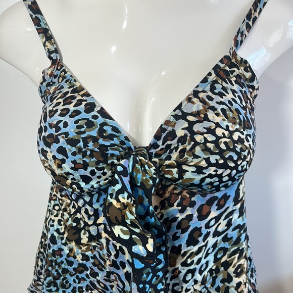 MAXIN OF HOLLYWOOD LEOPY PRINT TANKINI IN SIZE small - Picture 4 of 5